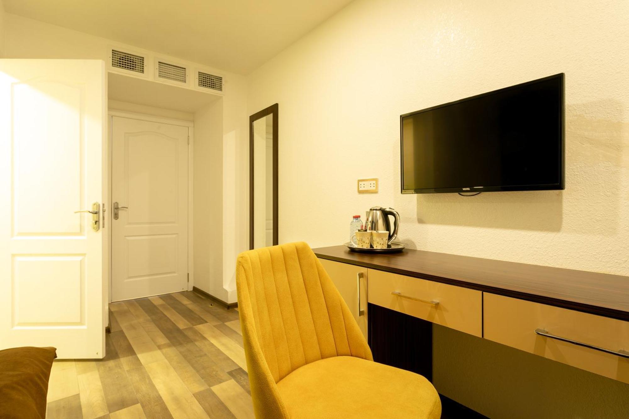 Garden Inn Nizami Hotel Баку Екстериор снимка