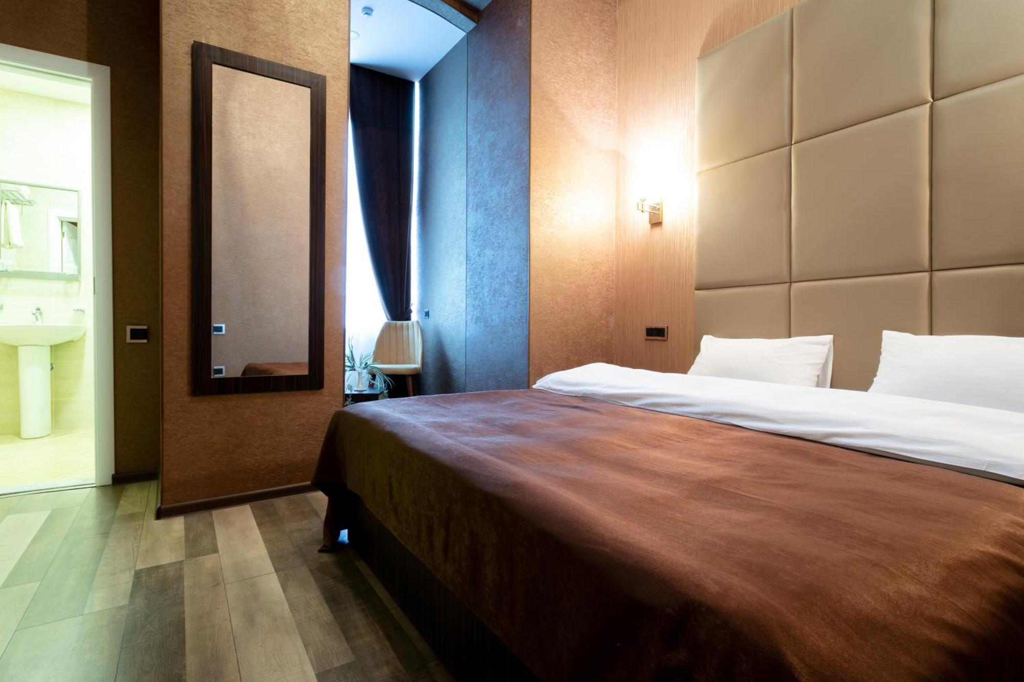 Garden Inn Nizami Hotel Баку Екстериор снимка